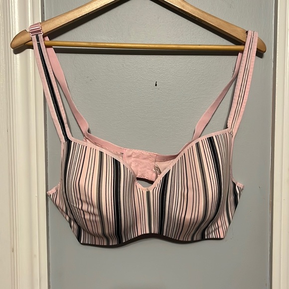 Other - PLUS size padded bra 40D like new no tags